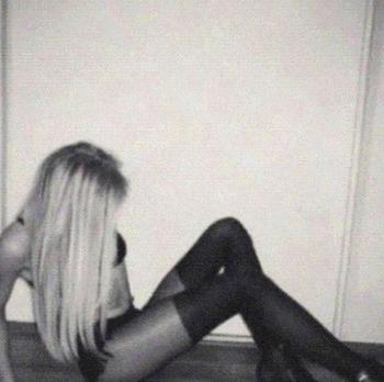 , 19  female escort, Brantford