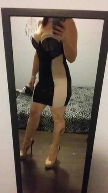 , 37  female escort, Brantford