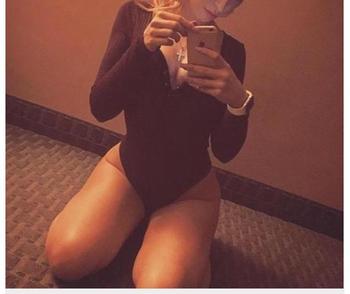 , 21  female escort, Brantford