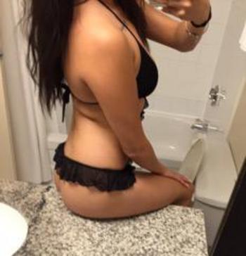 , 20  female escort, Brantford