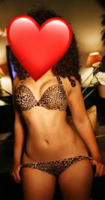 , 20  female escort, Brantford